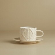 cup and saucer 01